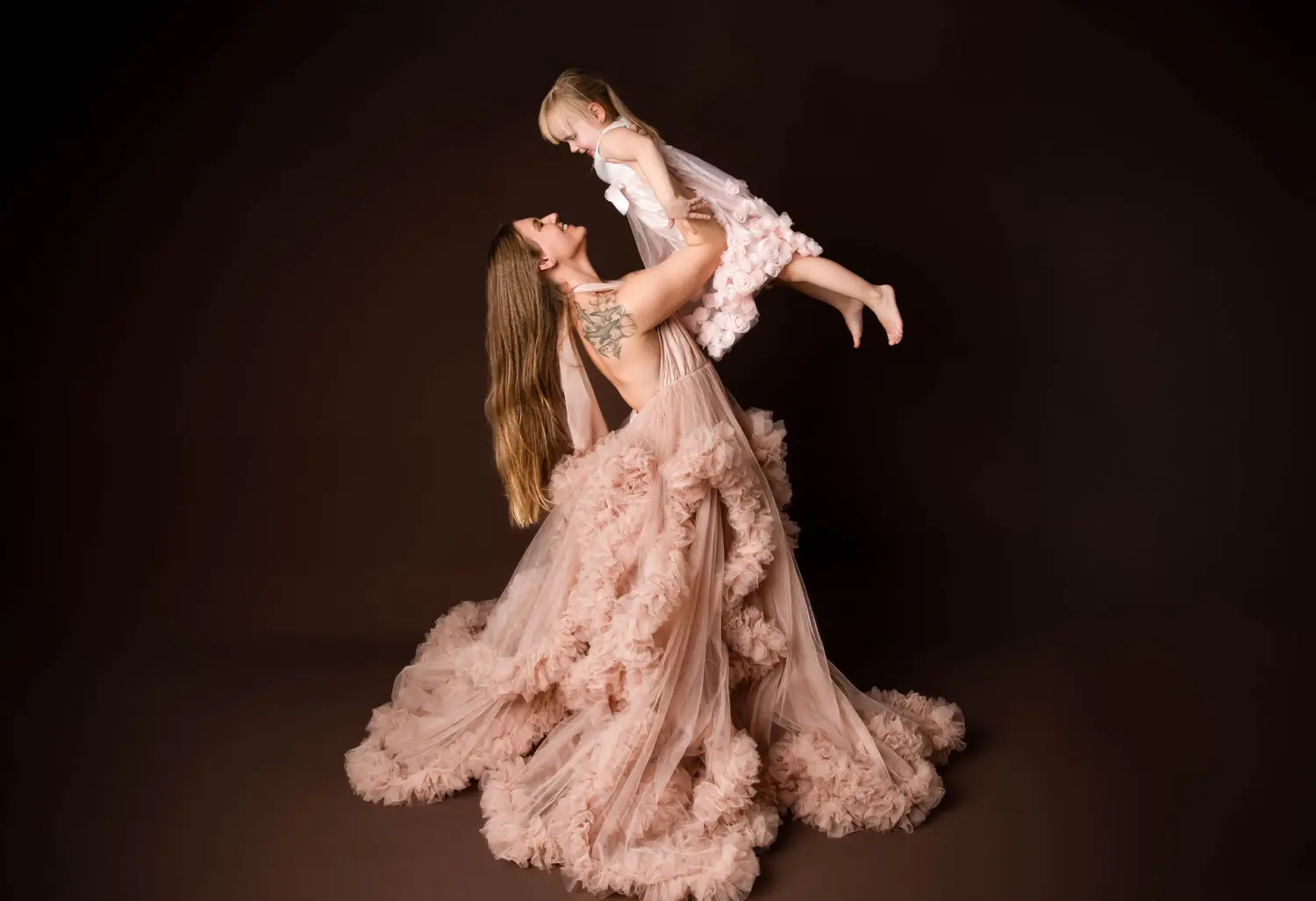 Frauen mit Babyfotografie von SICHTart Photography